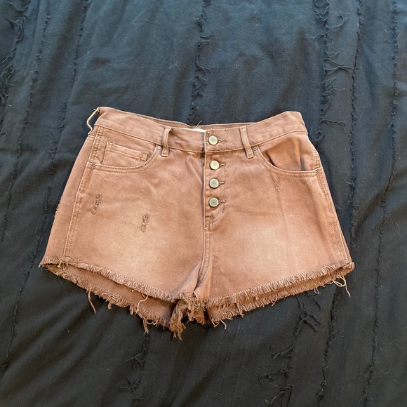 Bullhead Denim Co: High-Rise Distressed Shorts - Picture 2 of 3